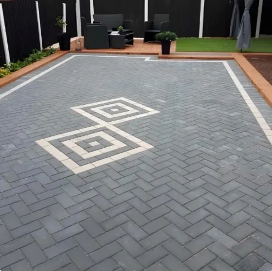 Block paved driveway with diamond inlay