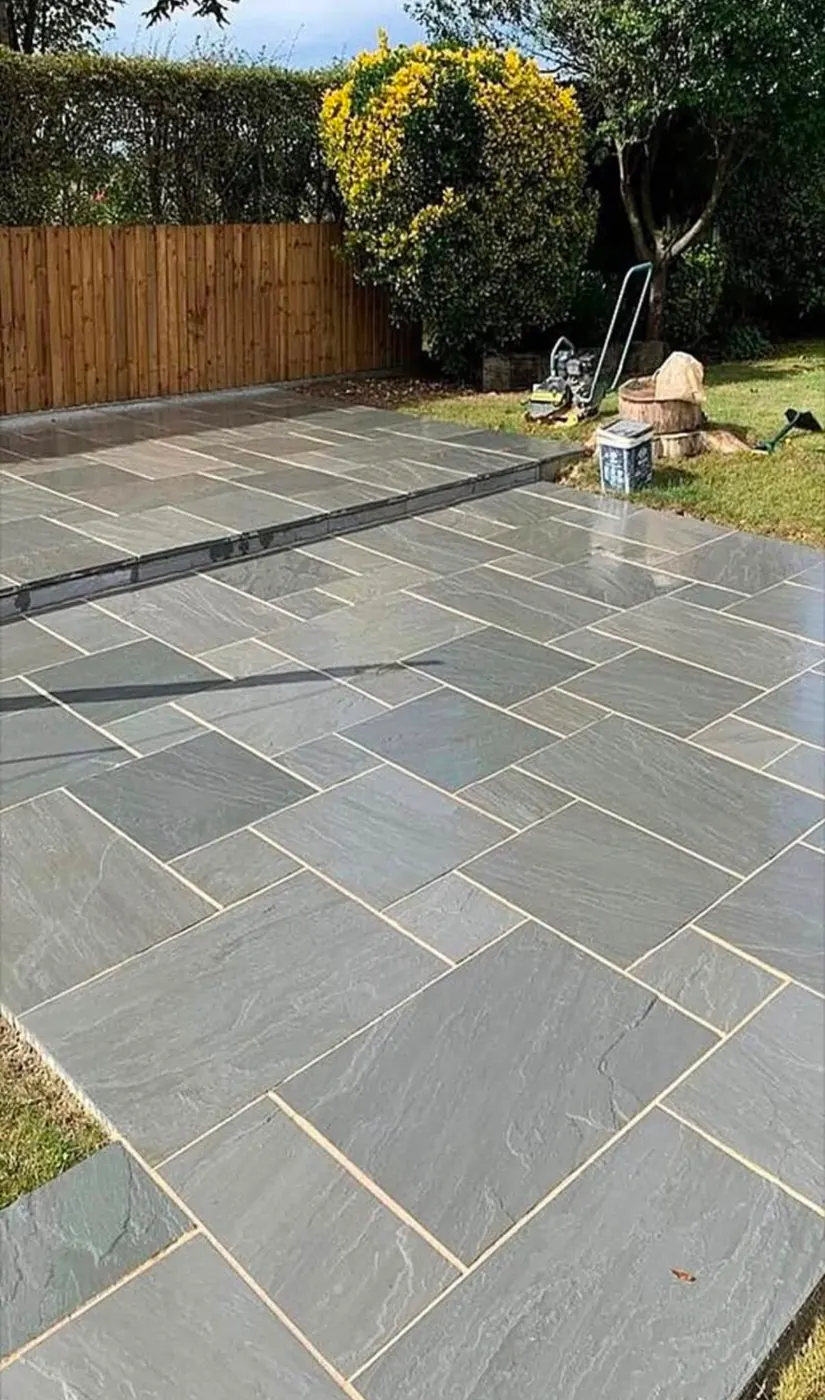 Slate patio paving